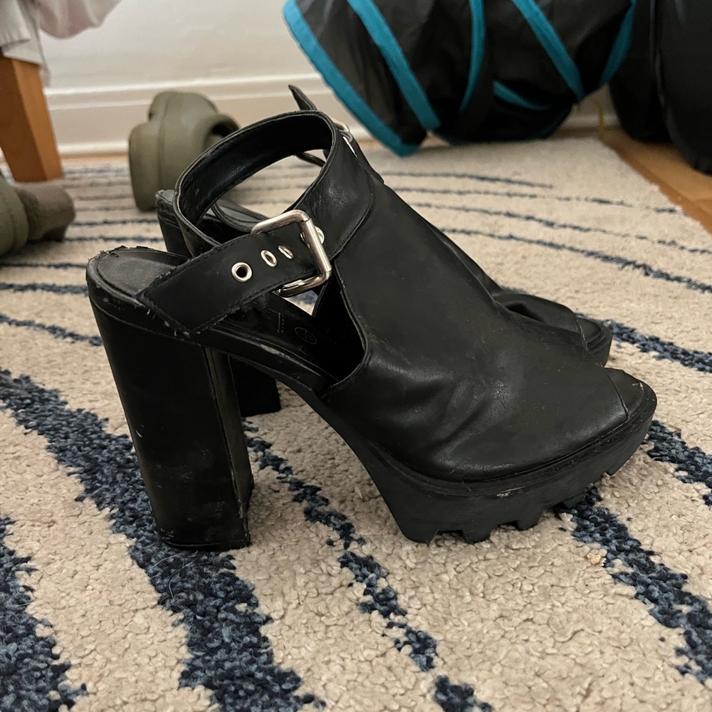 black buckle open toe heeled clogs